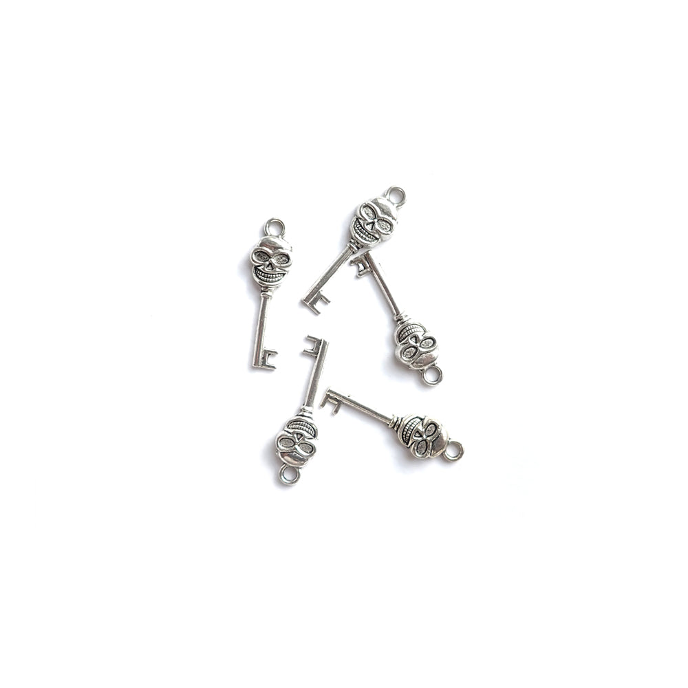 Skull Key Metal Charms, Silver Tone Color, about 5 charms