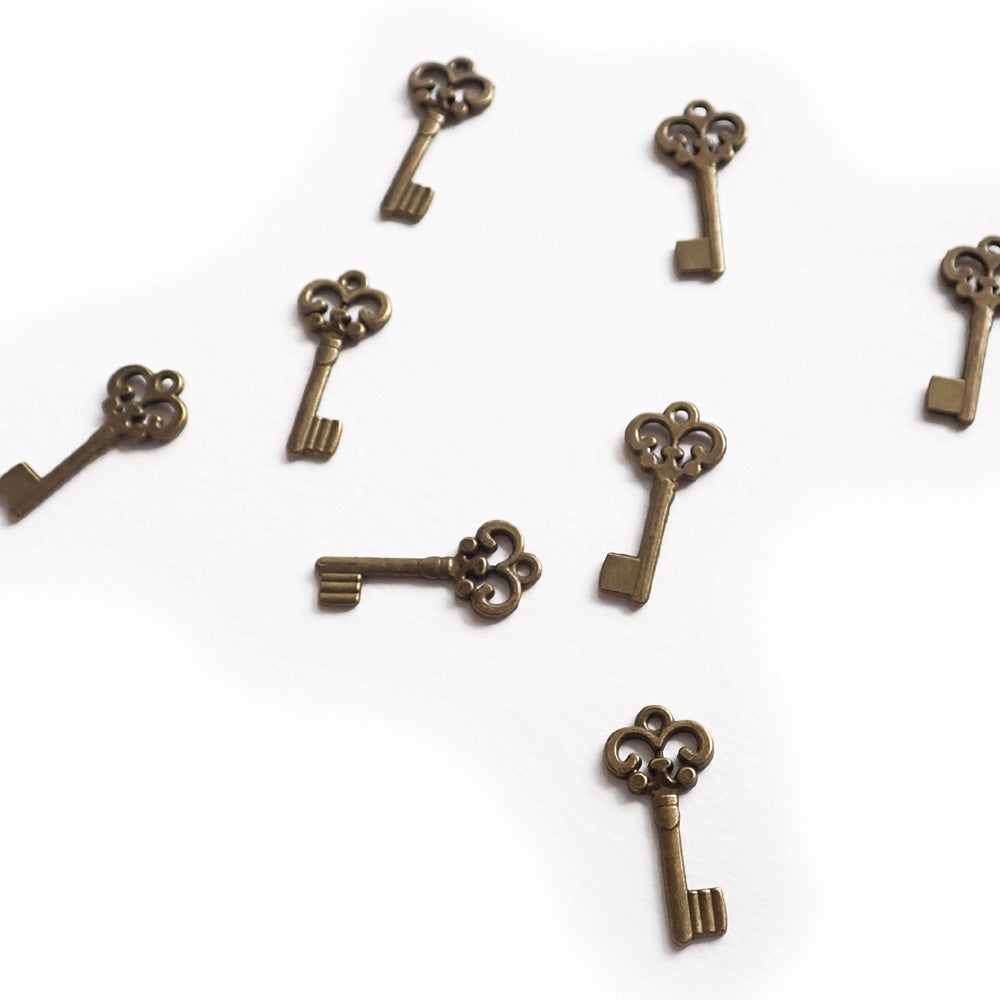 Scroll Key Metal Charms, Antique Bronze Color, about 8 charms