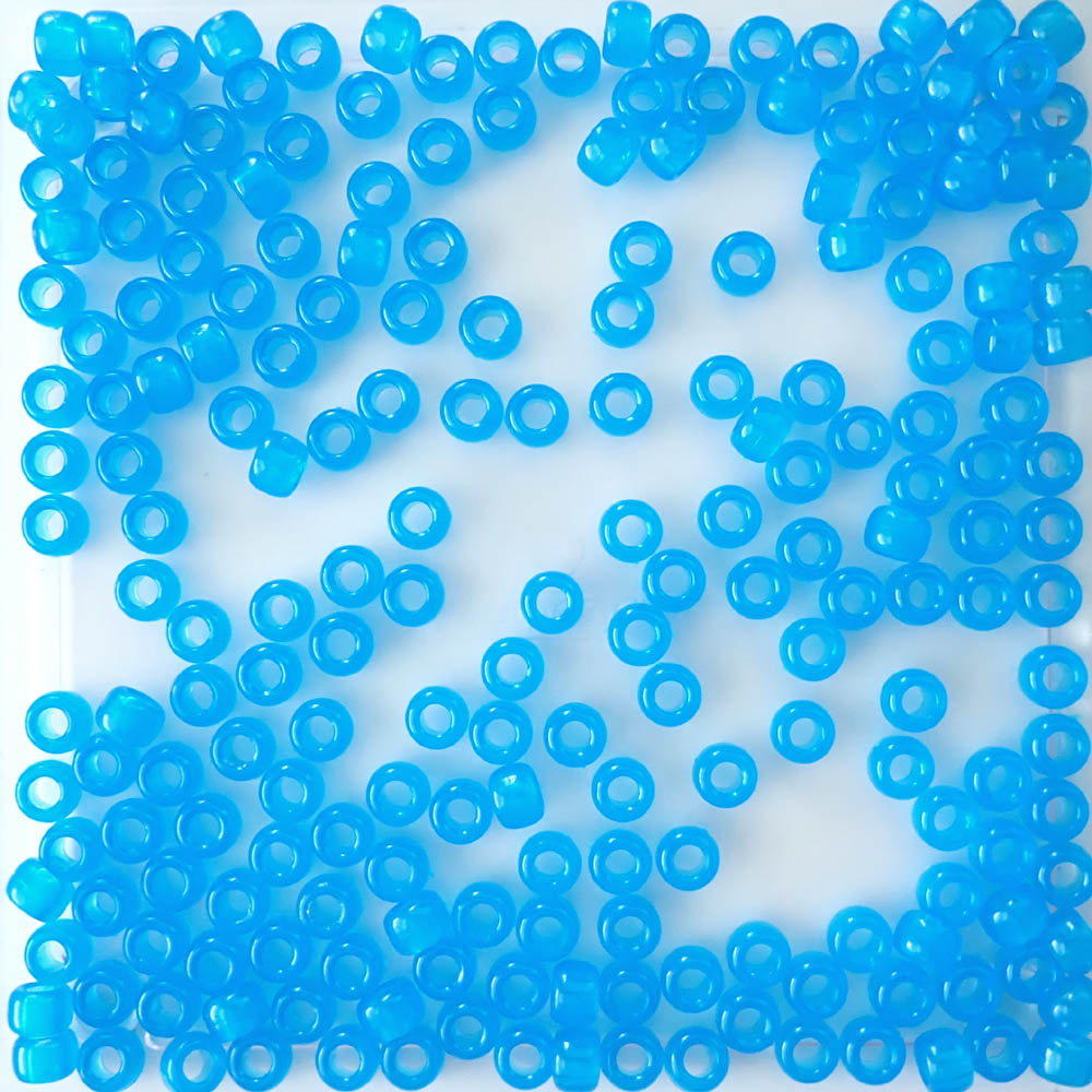 Cloudy Blue Plastic Pony Beads 6 x 9mm, 500 beads